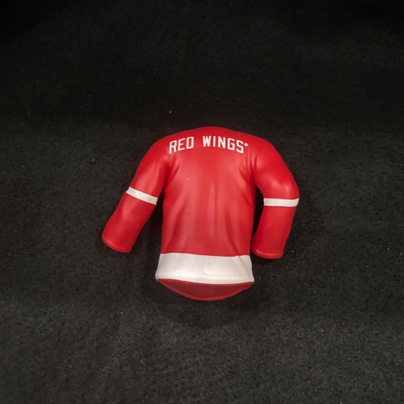 NHL 2017 Detroit Red Wings , Hallmark Ornament - Picture 6 of 7